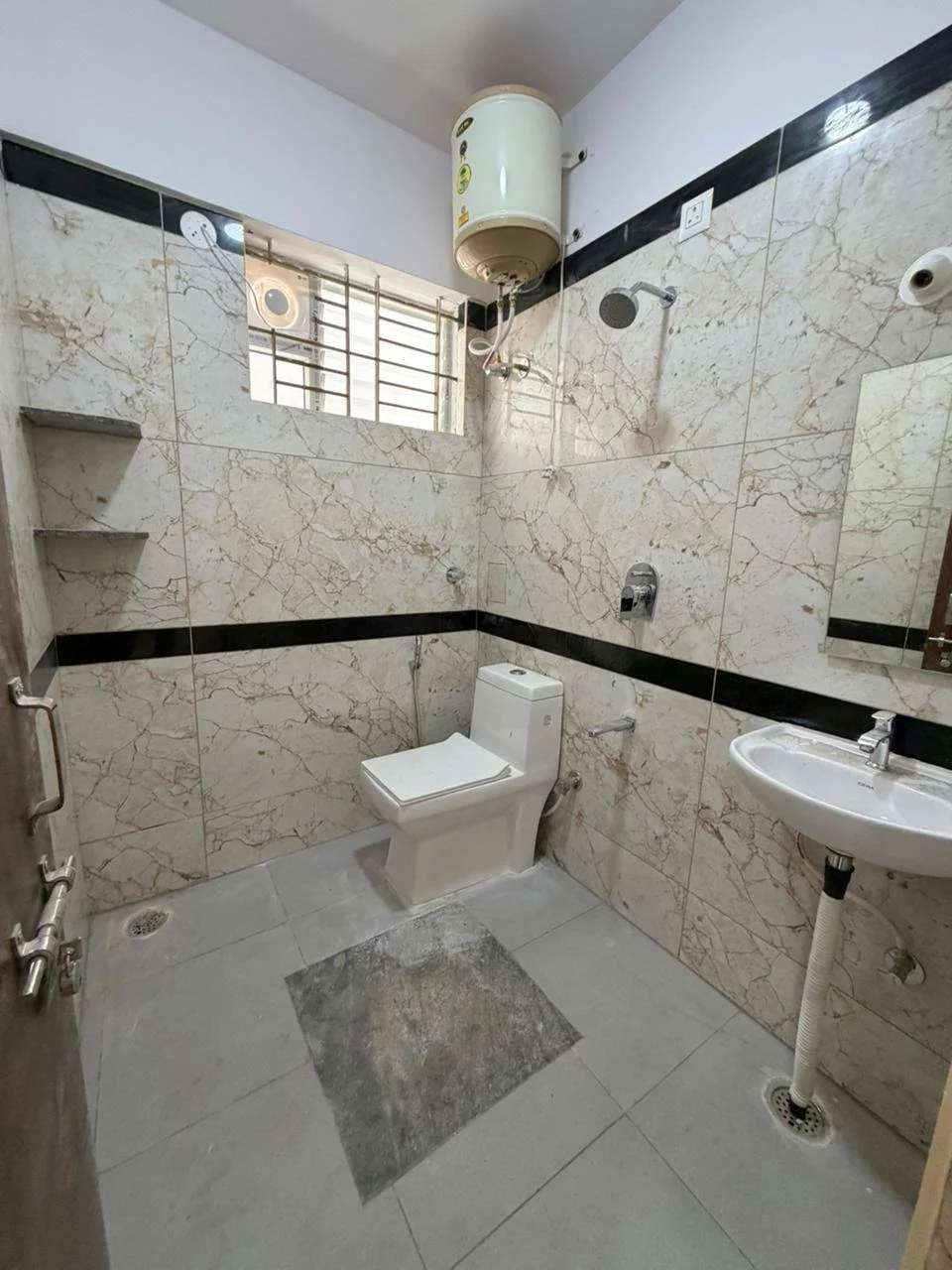 2 BHK Flat for Rent Near to HSR Layout