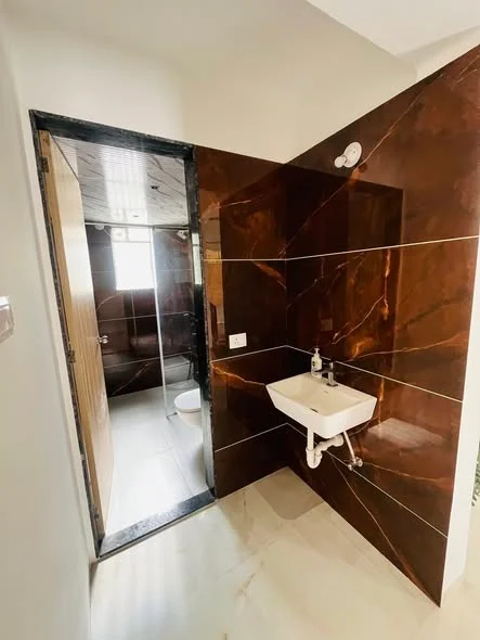 2 BHK Flat for Sale in Vidhisha Society