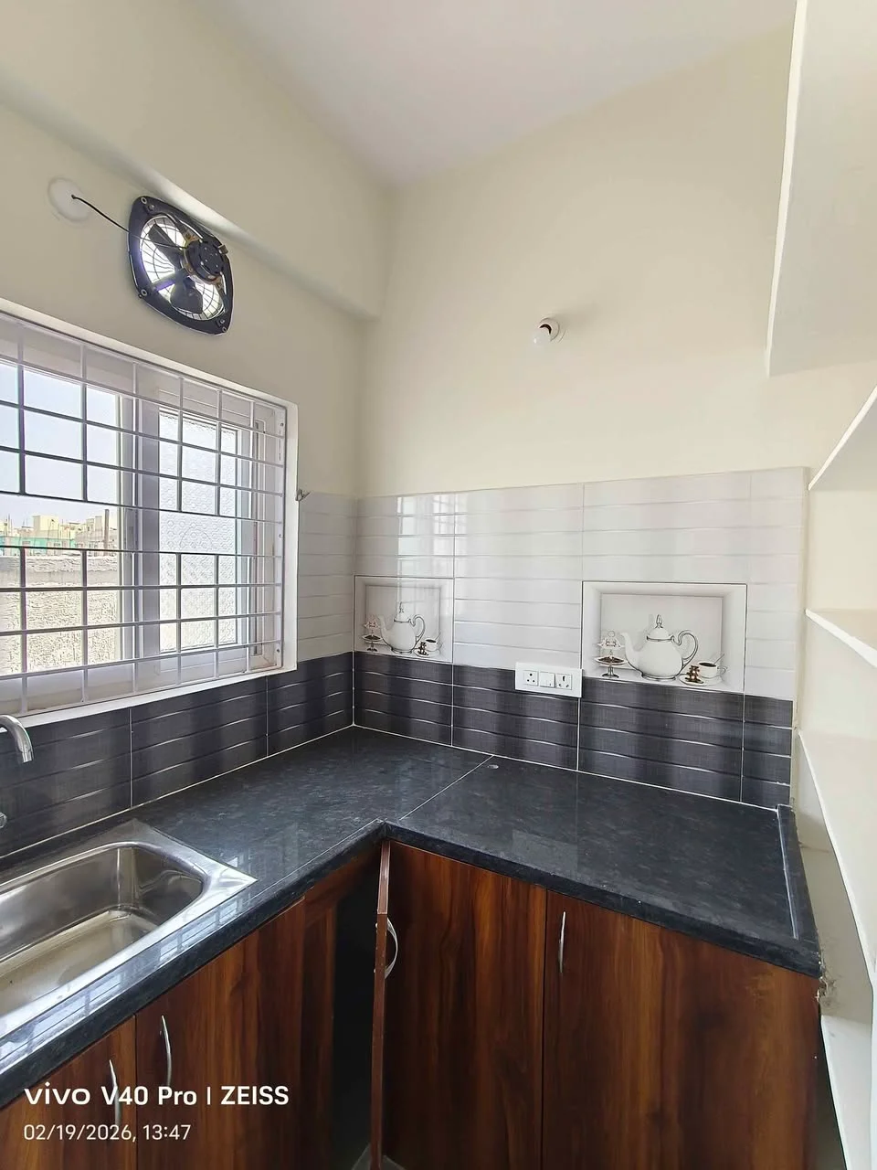 1 BHK Flat for Rent in KONDAPUR & TNGO COLONY GACHIBOWLI Hyderabad