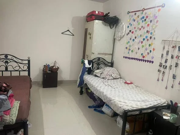 Shared for Female in Flat for Rent in Goregaon West