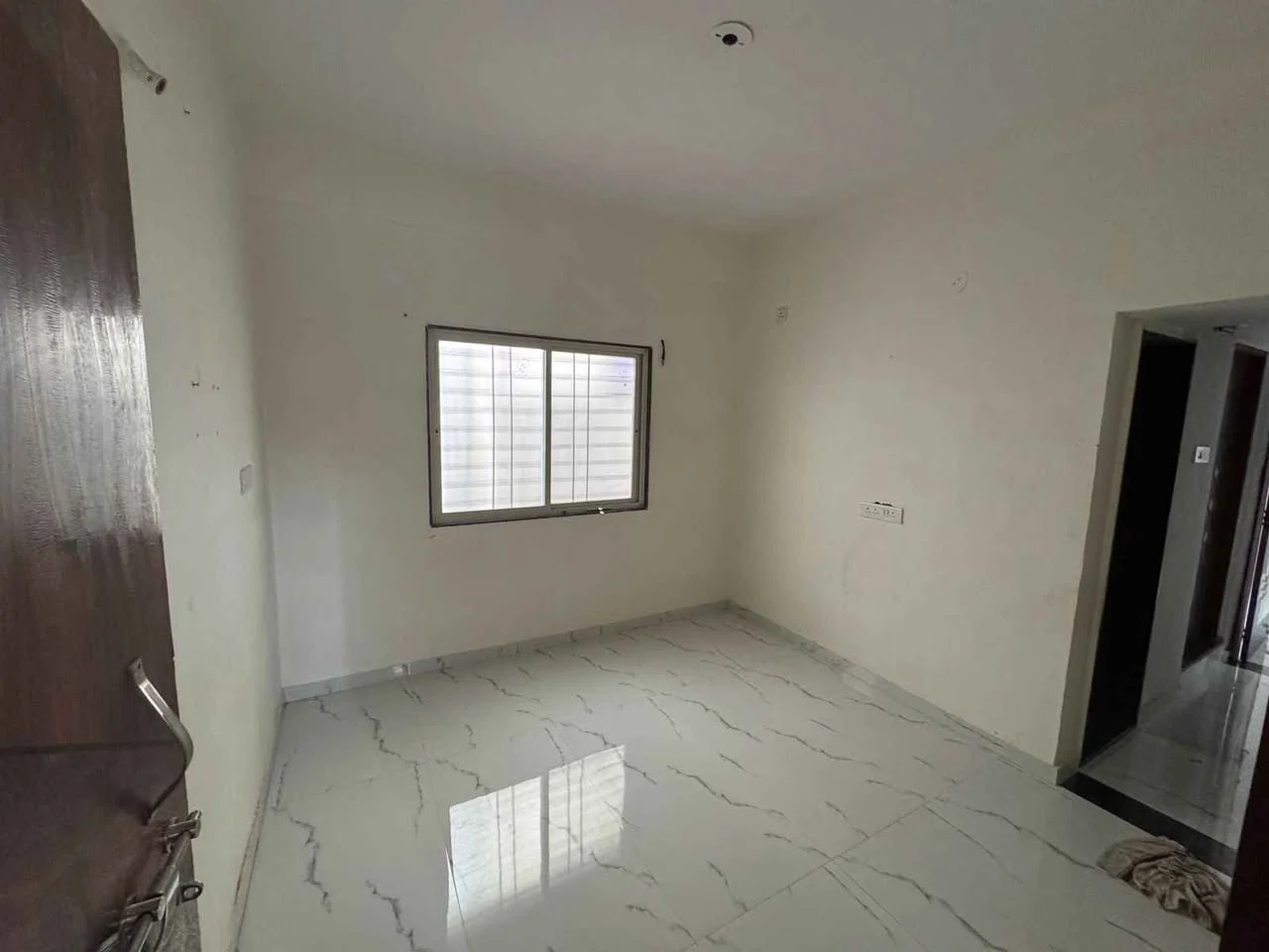 1 BHK Flat for Rent near DY Patil college