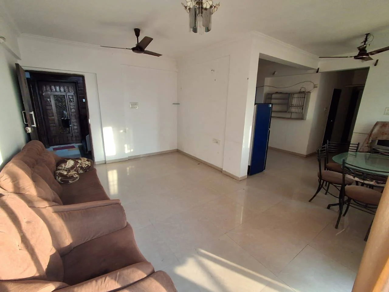 2 BHK Flat for Rent in Dhanori Main Road