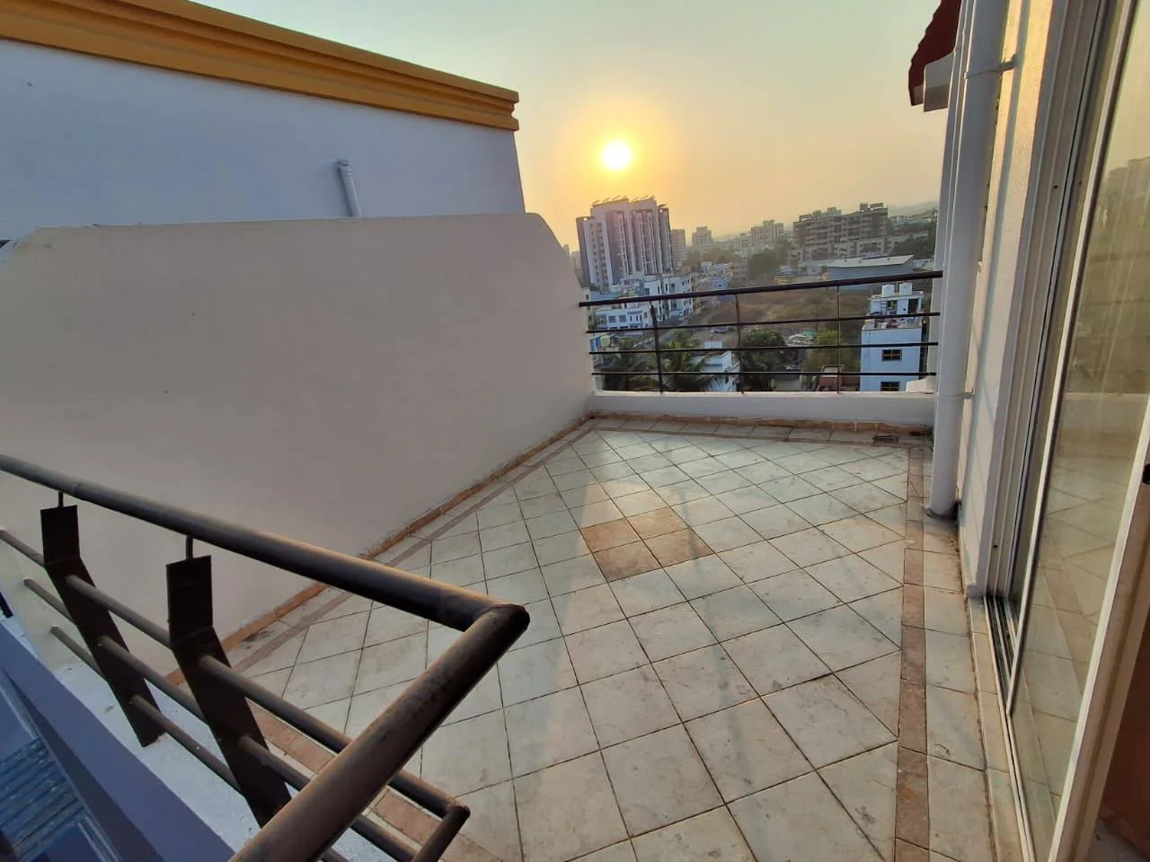 2 BHK Flat for Rent in Dhanori Main Road