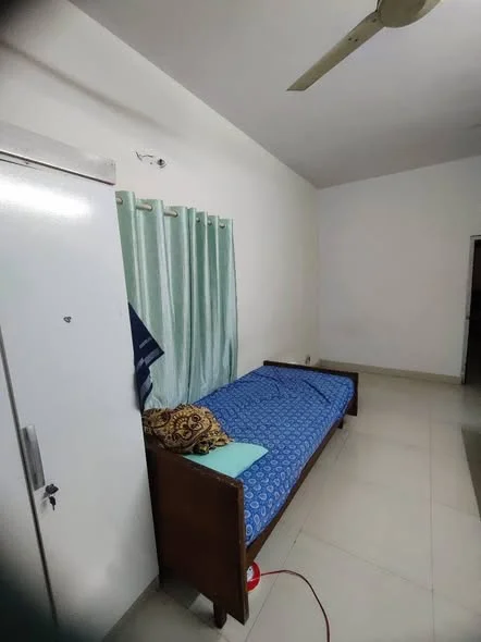 Single Occupancy in 3 BHK Flat for Rent in Indira Nagar