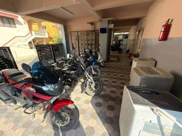 Single Occupancy for Male in 2 BHK Flat for Rent in Marathahalli