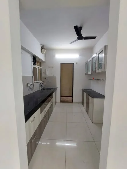 3 BHK Flat for Rent OPPOSITE TO PHEONIX MALL WAKAD PRIME LOCATION OF WAKAD