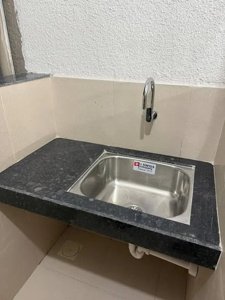 3 BHK Flat for Rent Near amnora & Magar pataa