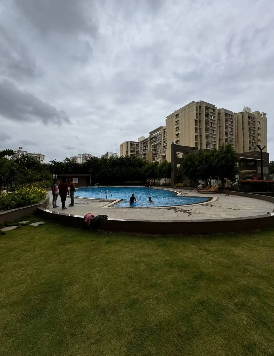 Single Occupancy for Female in 1 BHK Flat for Rent in Varthur