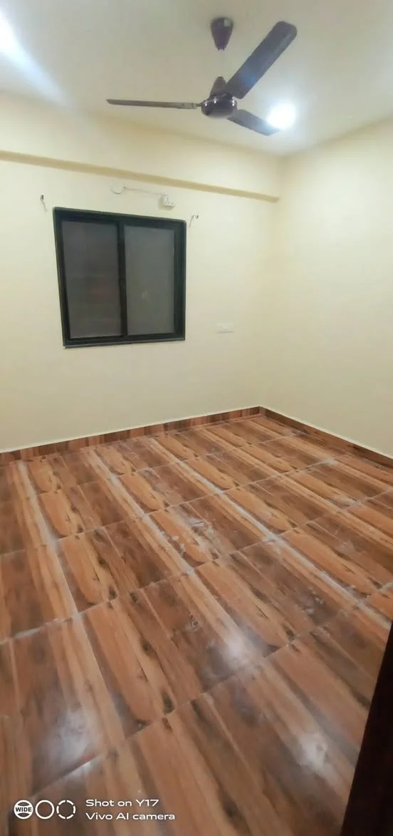 2 BHK Flat for Rent near Lenskart Showroom