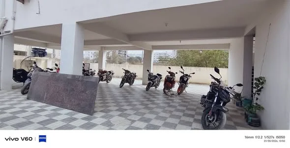 3 BHK Flat for Rent in Kondapur (Near SMR Vinay Iconia)