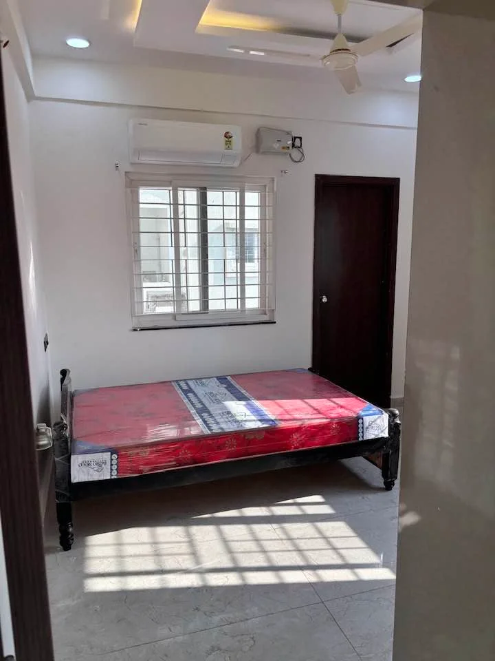 3 BHK Flat for Rent in Hitech City