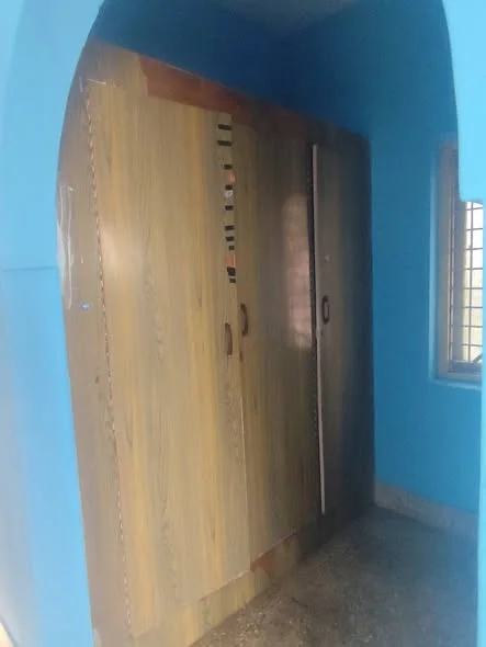 Flat for Rent Near Maruthi temple and speech and hearing signal