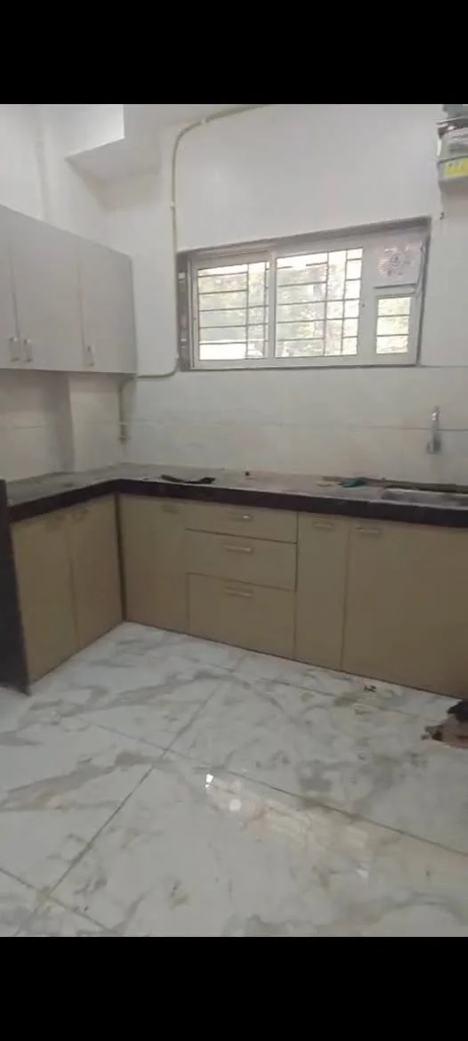 Single Occupancy for Female in 1 BHK Flat for Rent in Prabhadevi