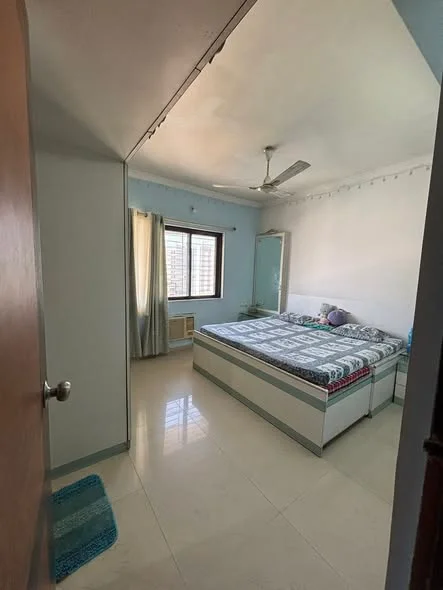 Single Occupancy for Female in 3 BHK Flat for Rent in Poonam Nagar