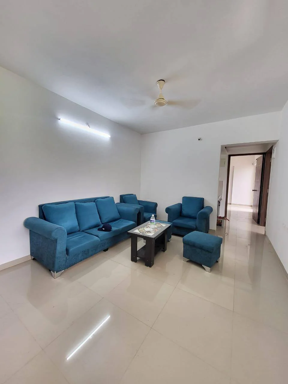 2 BHK Flat for Rent in Vnode Corner Road