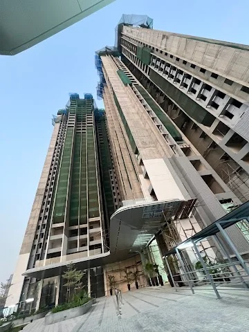 Single Occupancy in 3 BHK Flat for Rent in Sunteck avenue. 4 Goregoan w (Near ram mandir station)