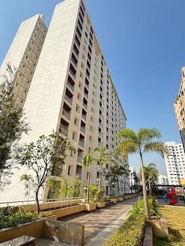 3 BHK Flat for Rent in Ghorpadi / B.T Kawade Road Pune