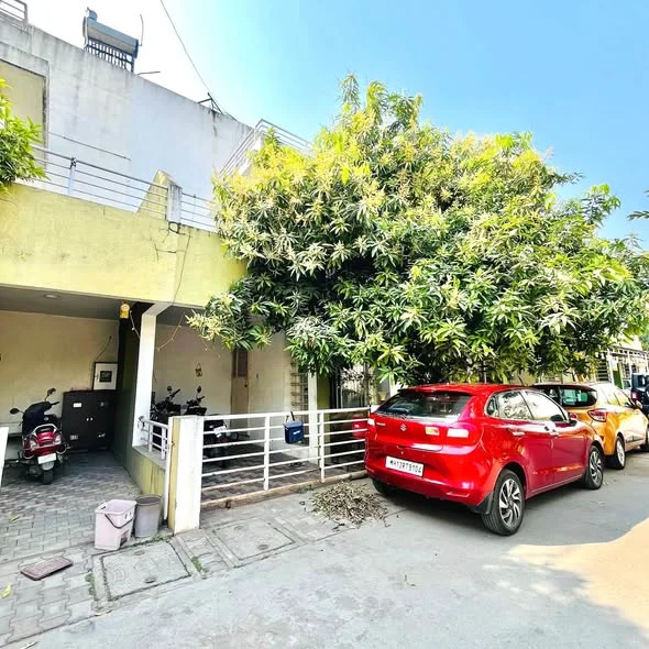 3.5 BHK Villa for Sale in Manjri Greens