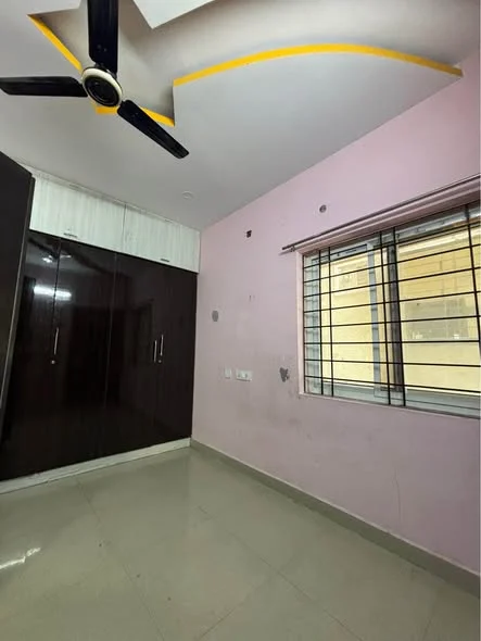 2 BHK Flat for Rent in Kondapur Botanical Garden AMB Mall Road Side