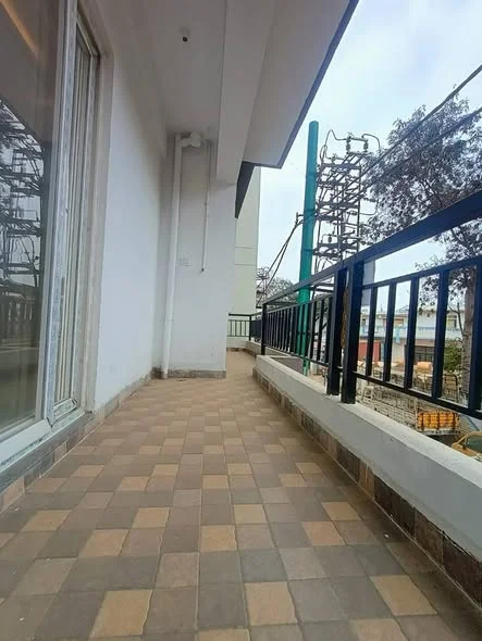 3 BHK Flat for Rent in SINGASANDRA VERY NEAR TO HSR LAYOUT