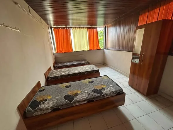 Shared for Male in 8 BHK Independent House for Rent in Uttam Towers Condominium