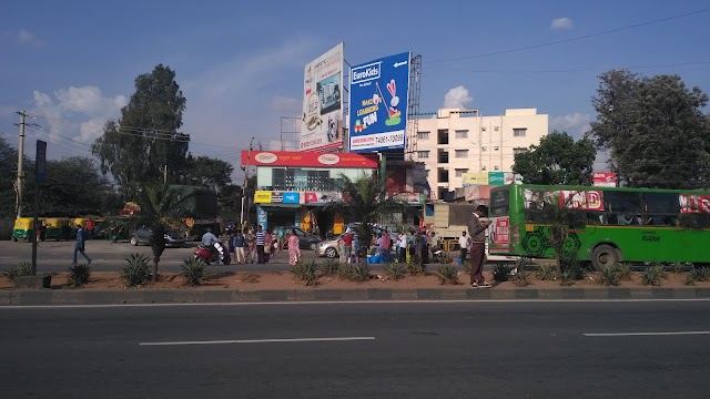 2 BHK Flat for Sale near gold cain elub huskur gate bus stop