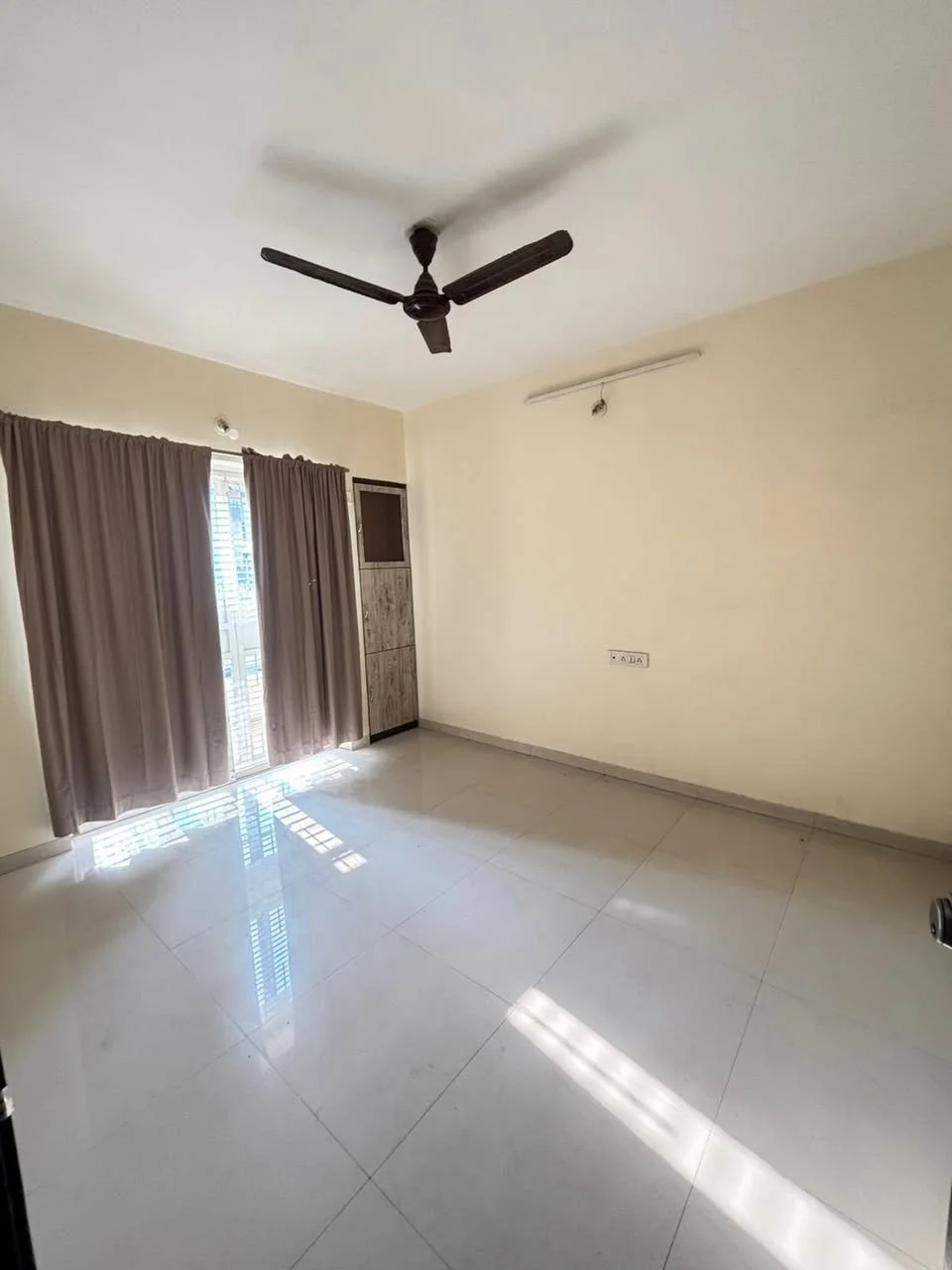 1 BHK Flat for Rent in Dutta Temple Road