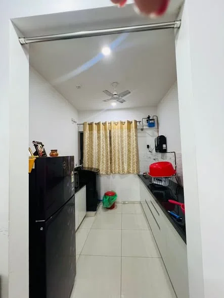 2 BHK Flat for Sale in Amanora Gold Towers