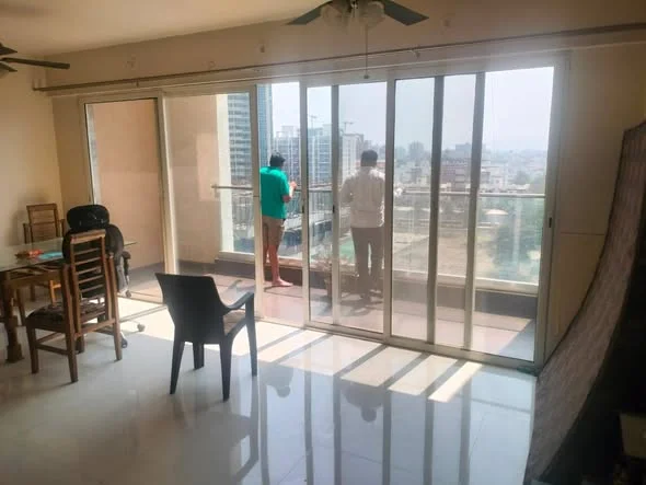 2 BHK Flat for Rent in Backside of Amanora Mall