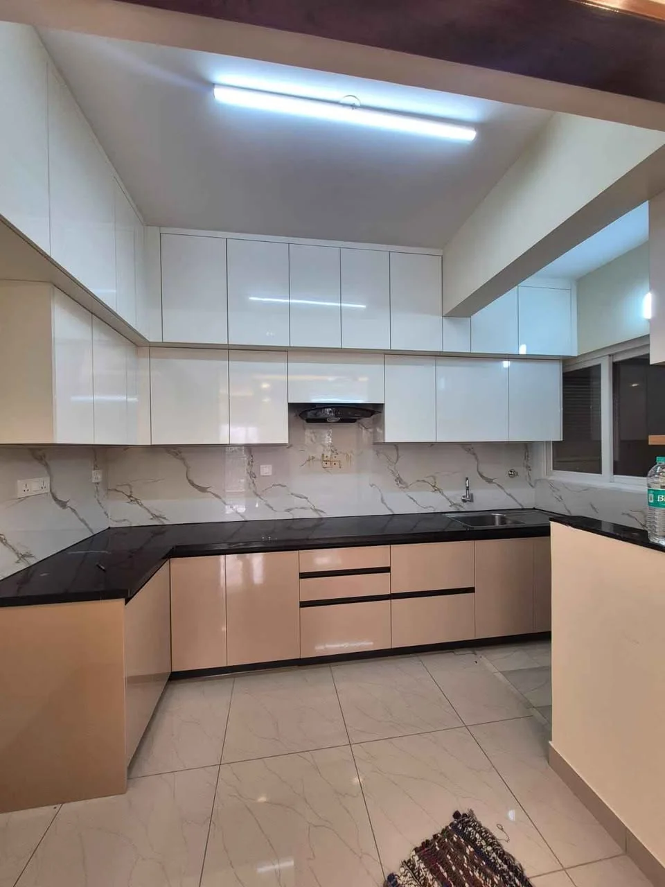 2 BHK Flat for Rent in singasandra near HSR layout