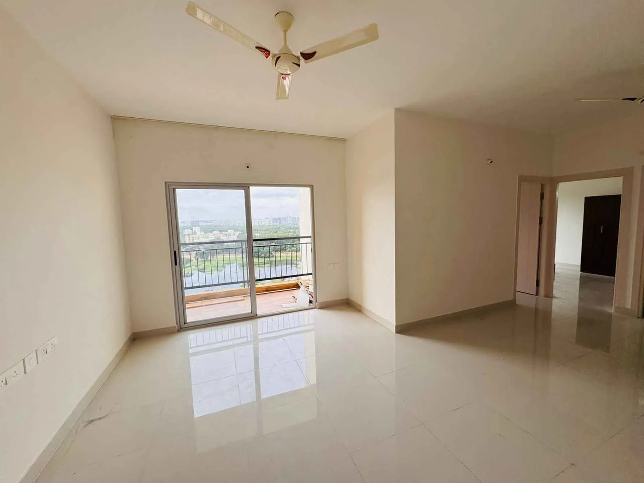 2 BHK Flat for Rent in Gunjur Road Near to Kadubeesanahalli