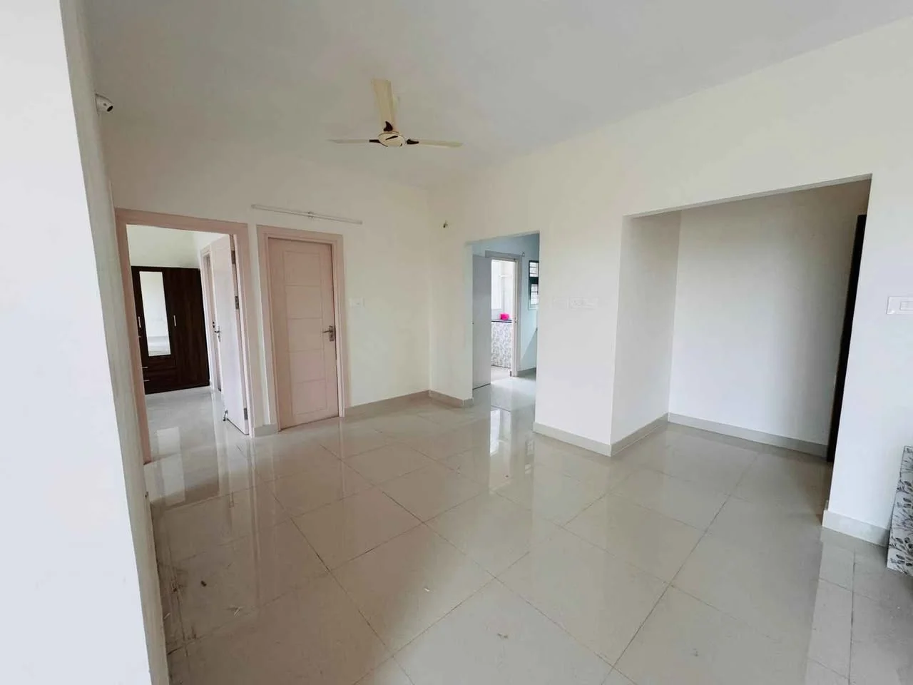 2 BHK Flat for Rent in Gunjur Road Near to Kadubeesanahalli