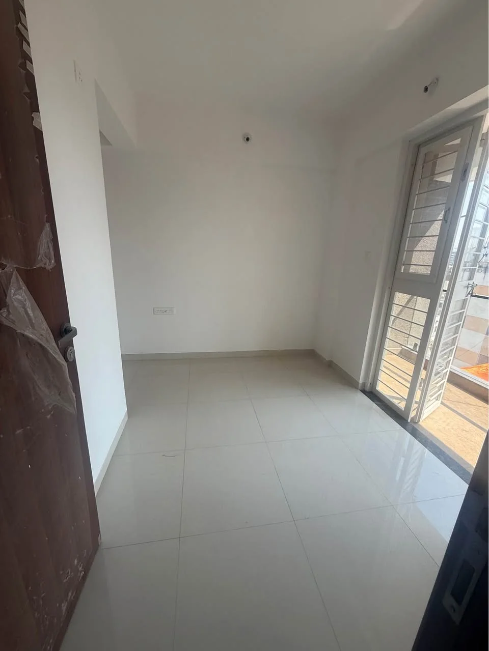 2 BHK Flat for Rent in Karvenagar