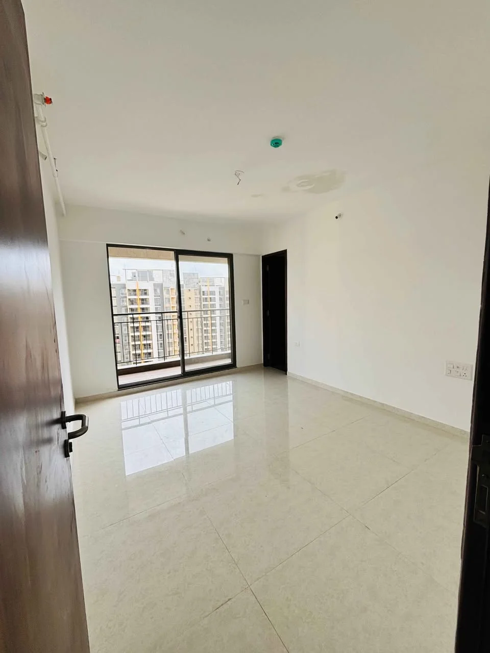 2 BHK Flat for Rent in Dhanori Porwal Road