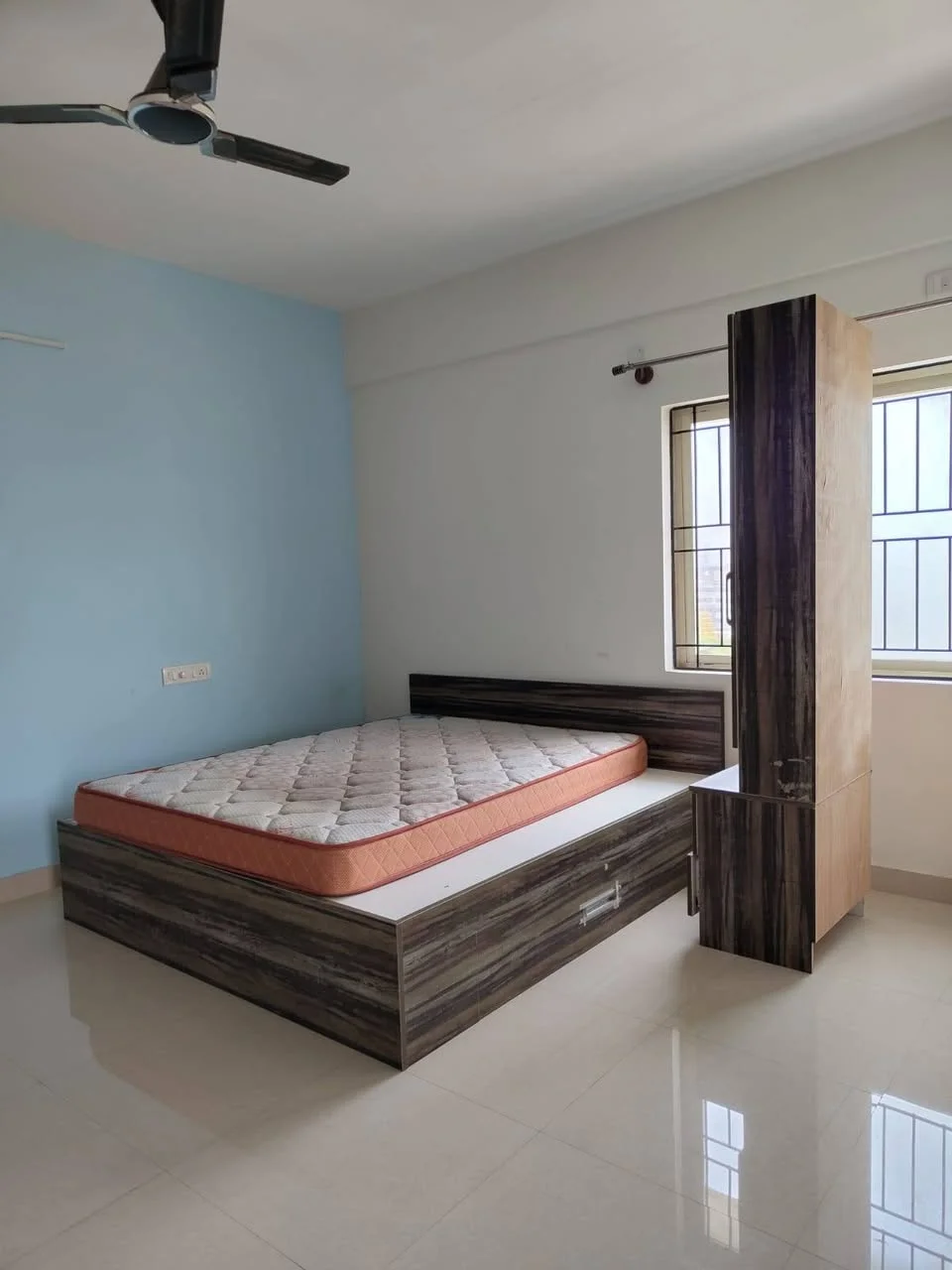 2 BHK Flat for Rent in Singasandra near HSR layout
