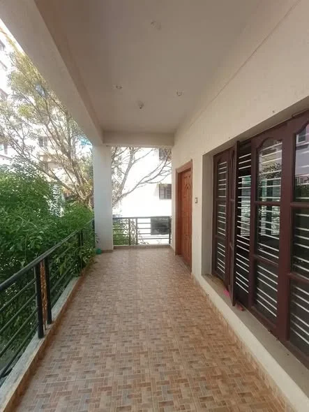 2 BHK Flat for Rent in Singasandra Very Near to HSR Layout