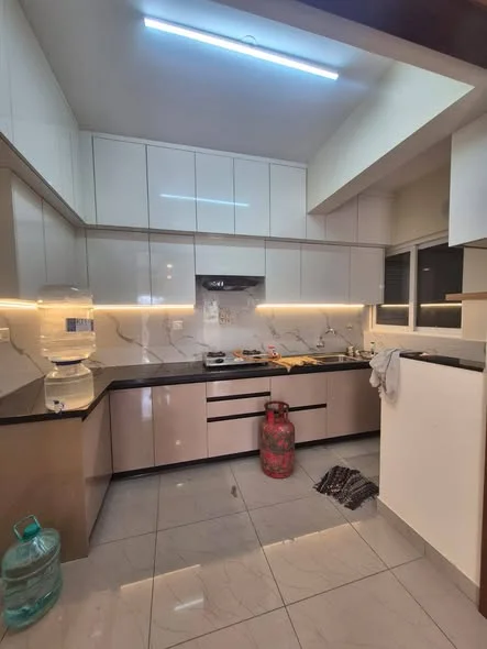 2 BHK Flat for Rent in Singasandra near hsr 3km