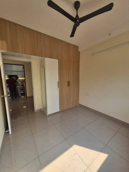 2 BHK Flat for Rent in Singasandra near hsr 3km