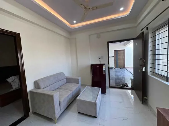 1 BHK Flat for Rent in Nagawara Veeranapalya opposite to manyata Tech Park