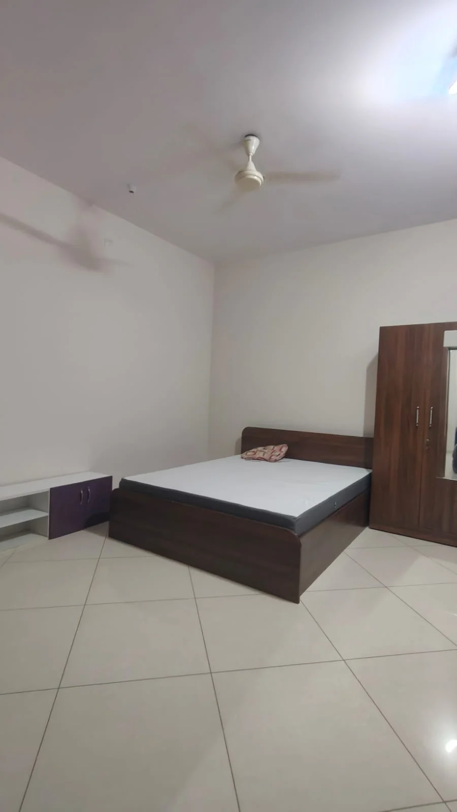 2 BHK Flat for Rent in Hope Farm Junction