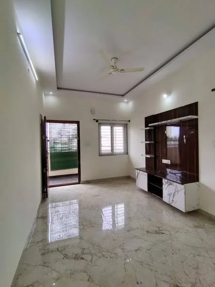 1 BHK Flat for Rent in Singasandra near to HSR layout