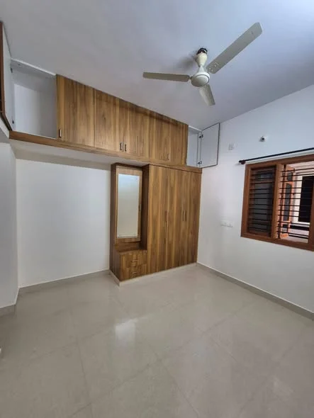 2 BHK Flat for Rent in kudlu gate near hsr layout