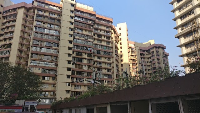 4 BHK Flat for Sale in Mumbai