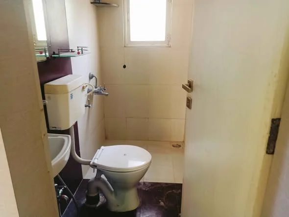 1 BHK Flat for Rent in 𝐁.𝐓 𝐊𝐚𝐰𝐚𝐝𝐞 𝐑𝐨𝐚𝐝 / 𝐆𝐡𝐨𝐫𝐩𝐚𝐝𝐢