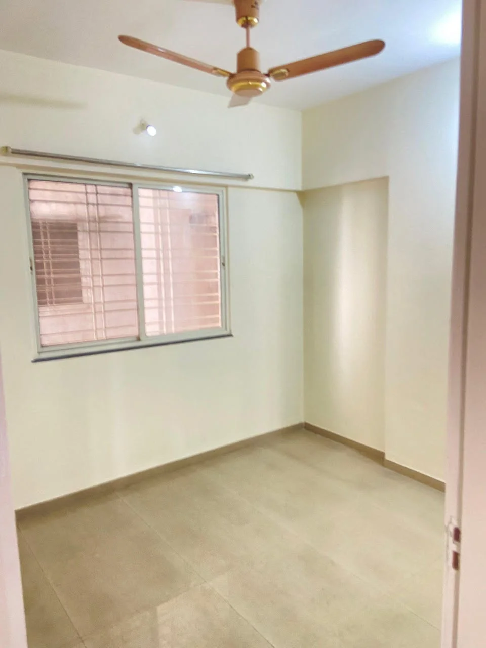2 BHK Flat for Sale in Keshavnagar