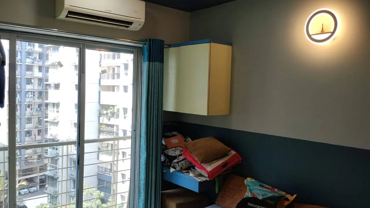 Single Occupancy for Female in 3 BHK Flat for Rent in Shell Colony