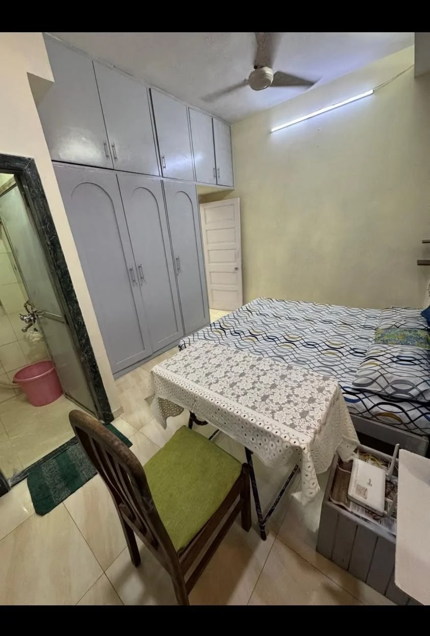 Single Occupancy for Male in 1 BHK Flat for Rent in bandra west near Mini Punjab Restaurant