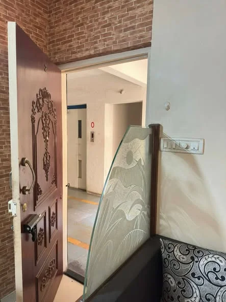 Double Occupancy for Female in 2 BHK Flat for Rent in Viman Nagar