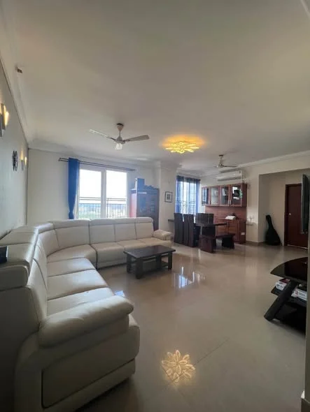 Single Occupancy for Female in 4 BHK Flat for Rent in Prestige Shantiniketan (18th Floor) Whitefield