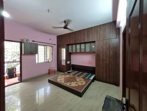 Single Occupancy in 3 BHK Flat for Rent in Brookefield